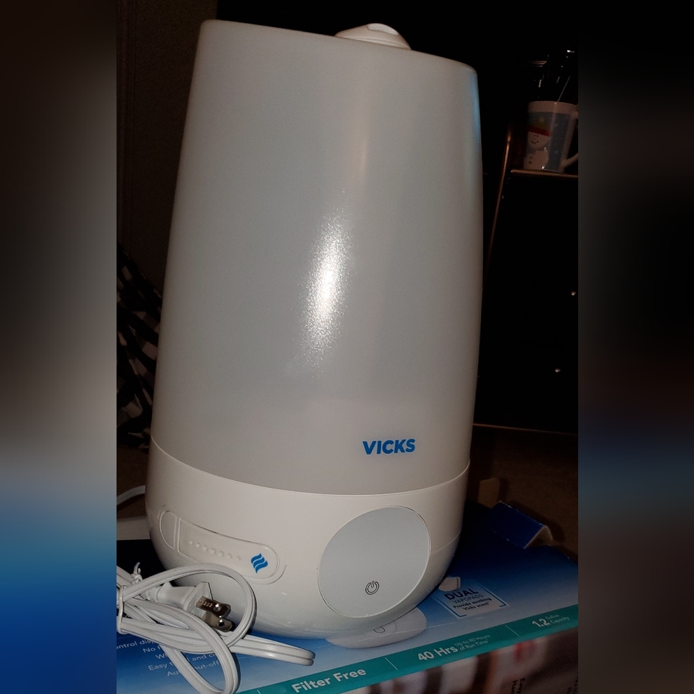 Cool Mist Humidifer - Picture 5 of 5